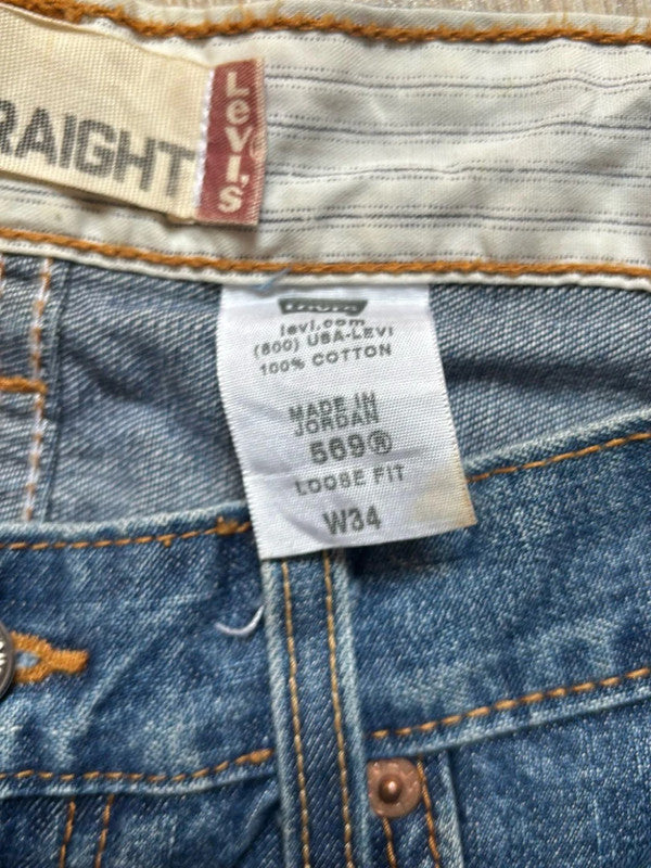 đź›’Short en jean Levi's 569 W34đź›’