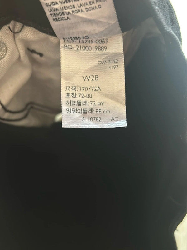 đź›’Short Levi's Noir W28đź›’