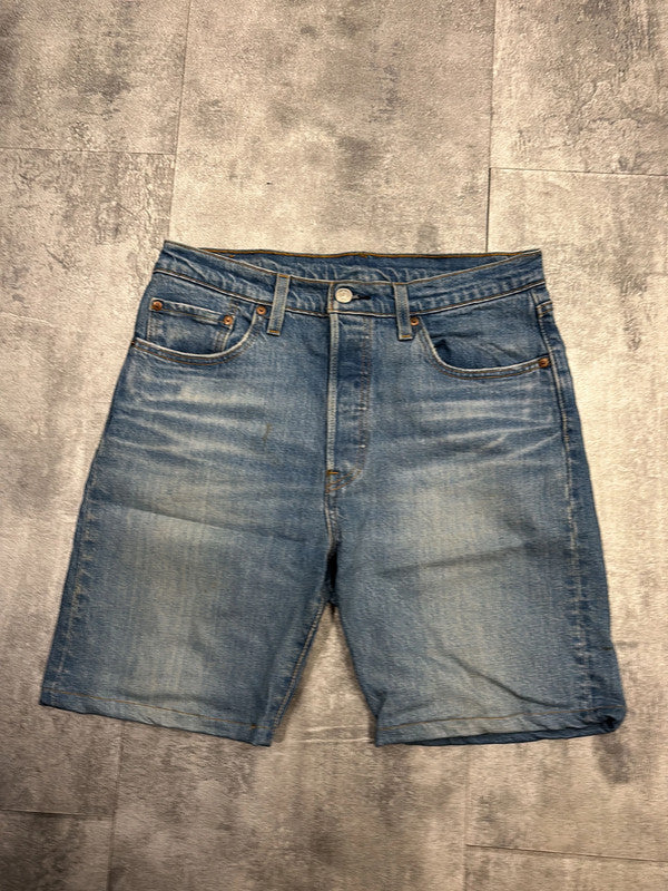 đź›’Short en jean Levi's 501 W28đź›’