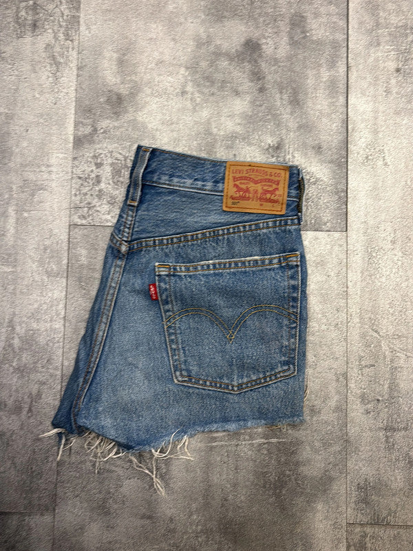 đź›’Short en jean Levi's 501 W27đź›’