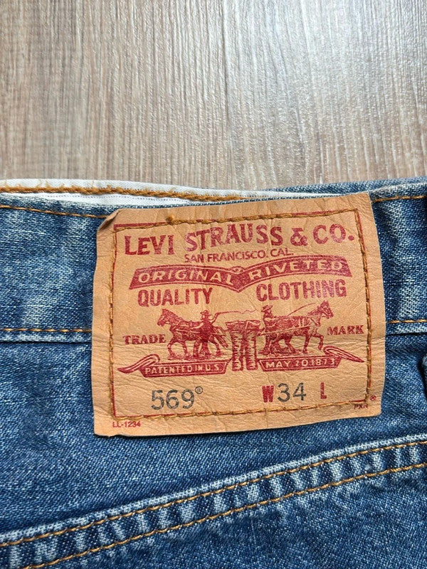 đź›’Short en jean Levi's 569 W34đź›’