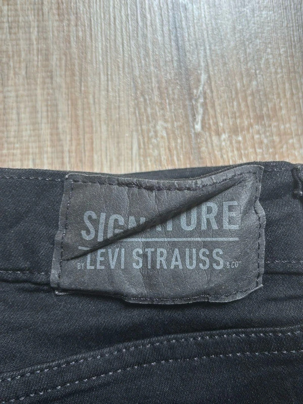 đź›’Short Levi's Noir W28đź›’