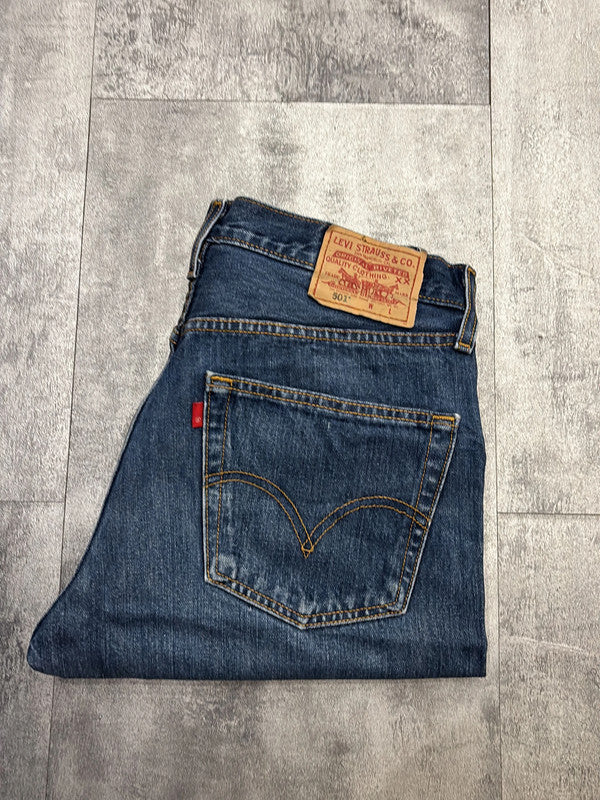 đź›’Short en jean Levi's 501 W30đź›’
