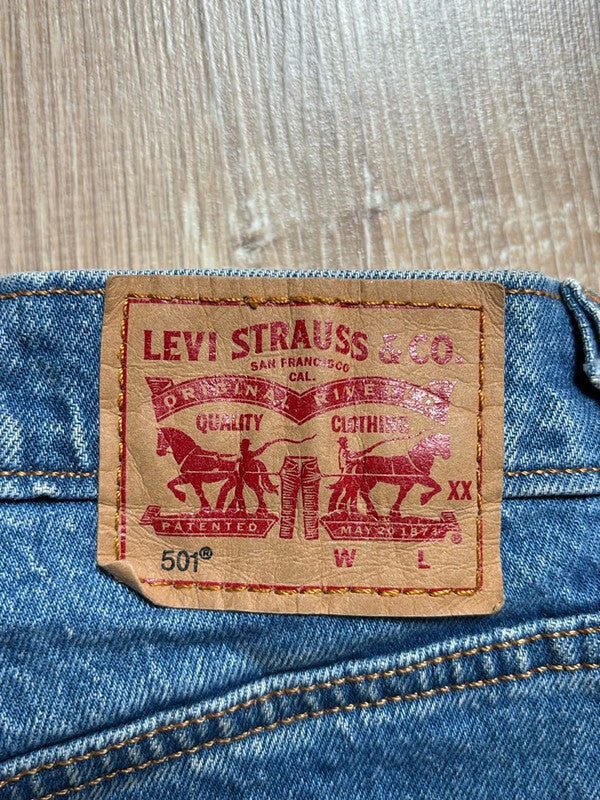 đź›’Short en jean Levi's 501 W32đź›’