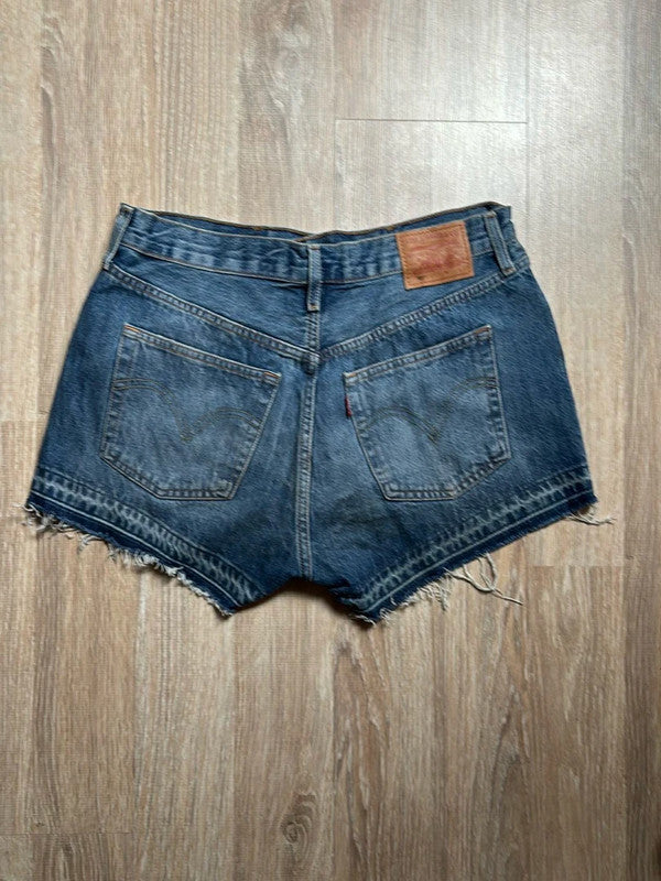 đź›’Short en jean Levi's 501 W29đź›’