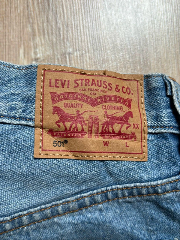 đź›’Short en jean Levi's 501 W26đź›’