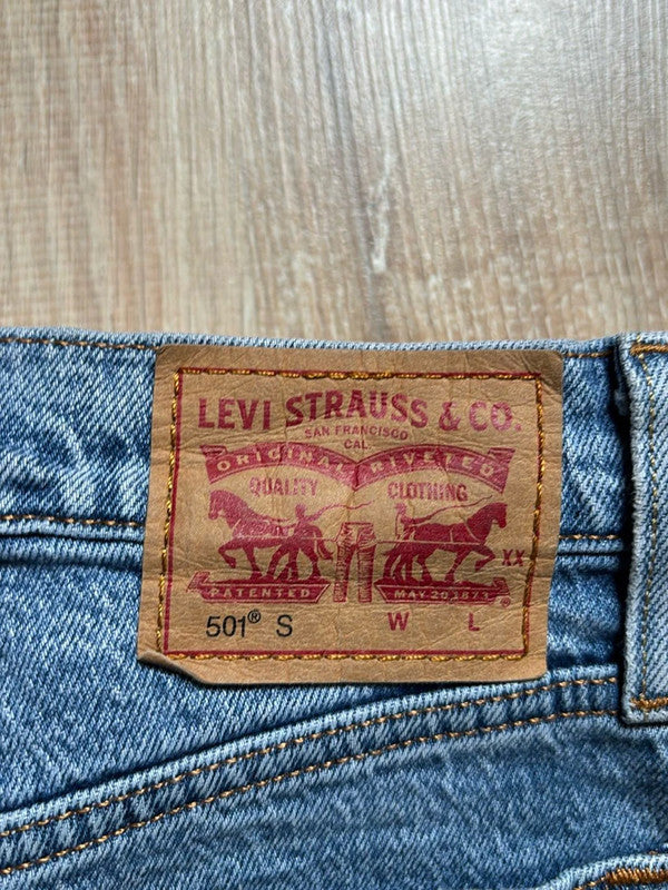 đź›’Short en jean Levi's 501 W27đź›’