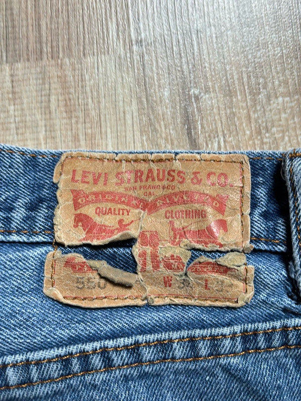 đź›’Short en jean Levi's 550 W34đź›’