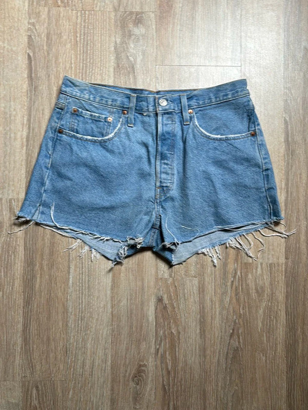 đź›’Short en jean Levi's 501 W31đź›’