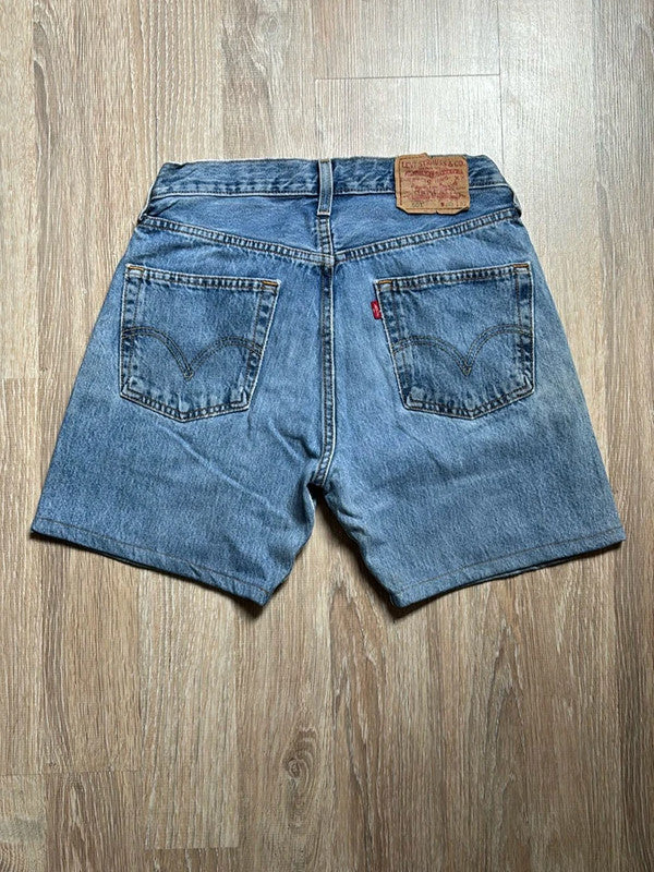 đź›’Short en jean Levi's 501 W30 đź›’