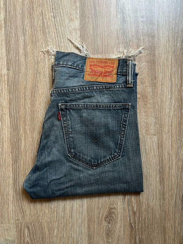 đź›’Short en jean Levi's 527 W32đź›’