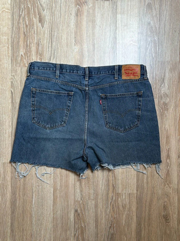đź›’Short en jean Levi's 505 W42đź›’