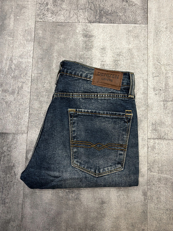 đź›’Short en jean Levi's W32đź›’
