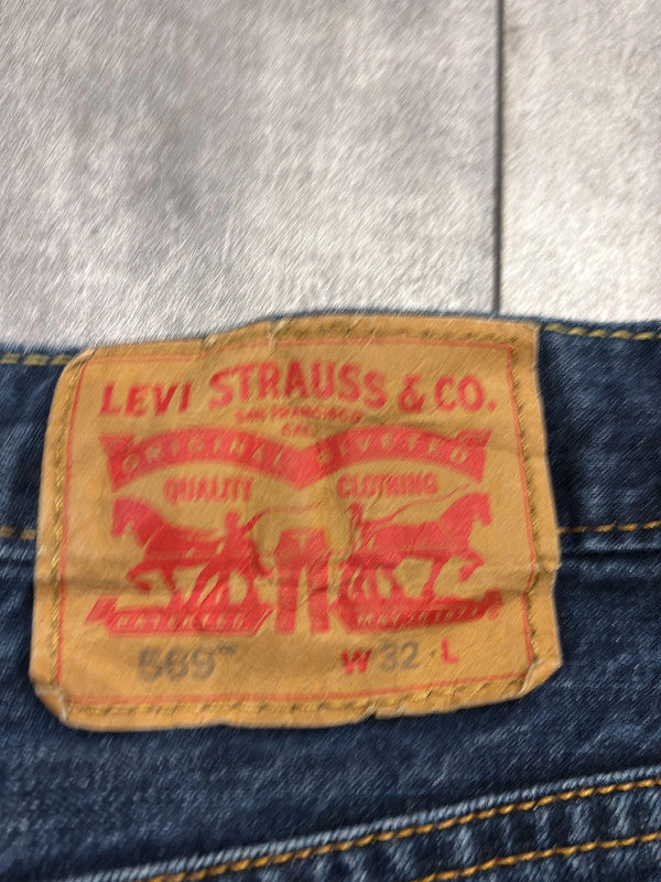 đź›’Short en jean Levi's 569 W32đź›’