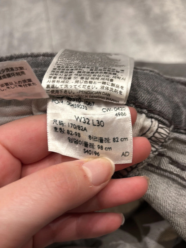đź›’Short en jean Levi's 510 W32đź›’