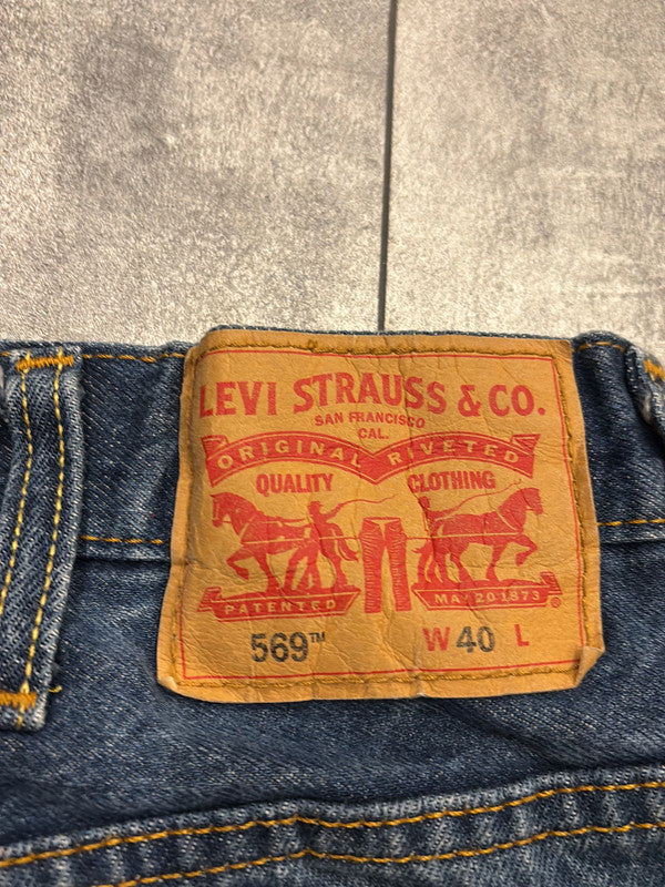 đź›’Short en jean Levi's 569 W40đź›’