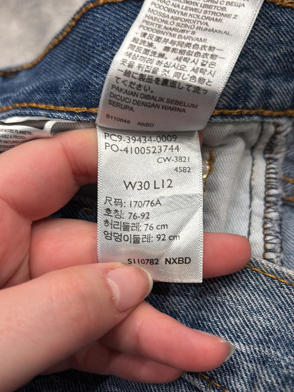 đź›’Short en jean Levi's 469 W30đź›’