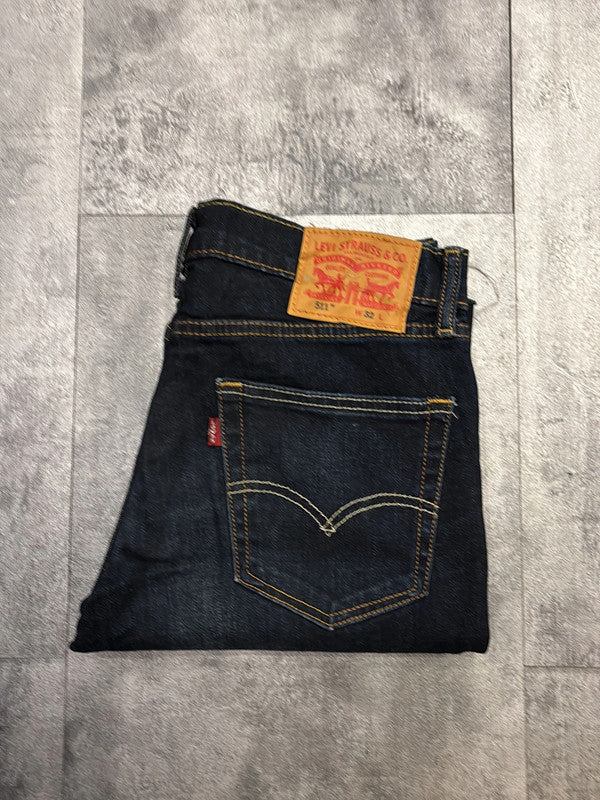 đź›’Short en jean Levi's 511 W32đź›’