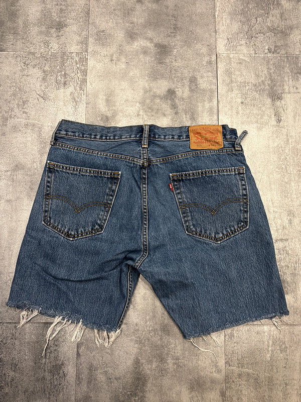 đź›’Short en jean Levi's 505 W34đź›’