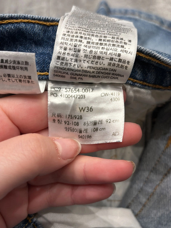 đź›’Short en jean Levi's 502 W36đź›’