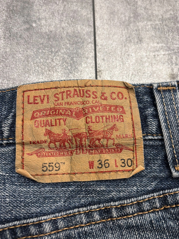 đź›’Short en jean Levi's 559 W36đź›’