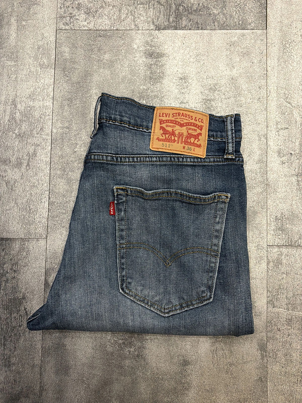 đź›’Short en jean Levi's 511 W36đź›’