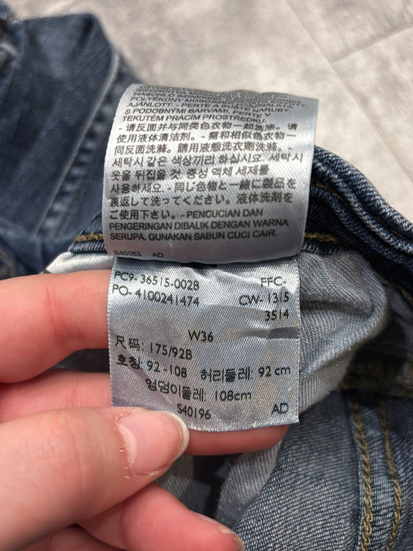 đź›’Short en jean Levi's 511 W36đź›’