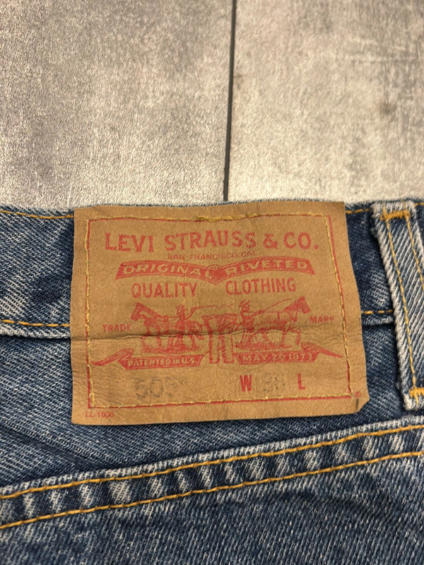 đź›’Short en jean Levi's 505 W36đź›’