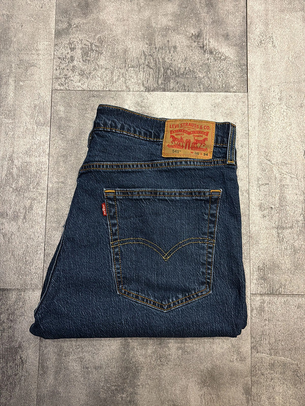 đź›’Short en jean Levi's 541 W36đź›’