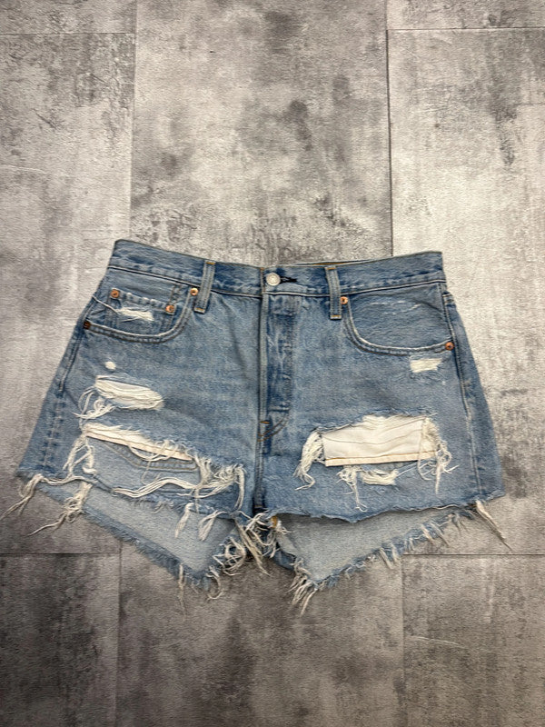 đź›’Short en jean Levi's 501 W29đź›’