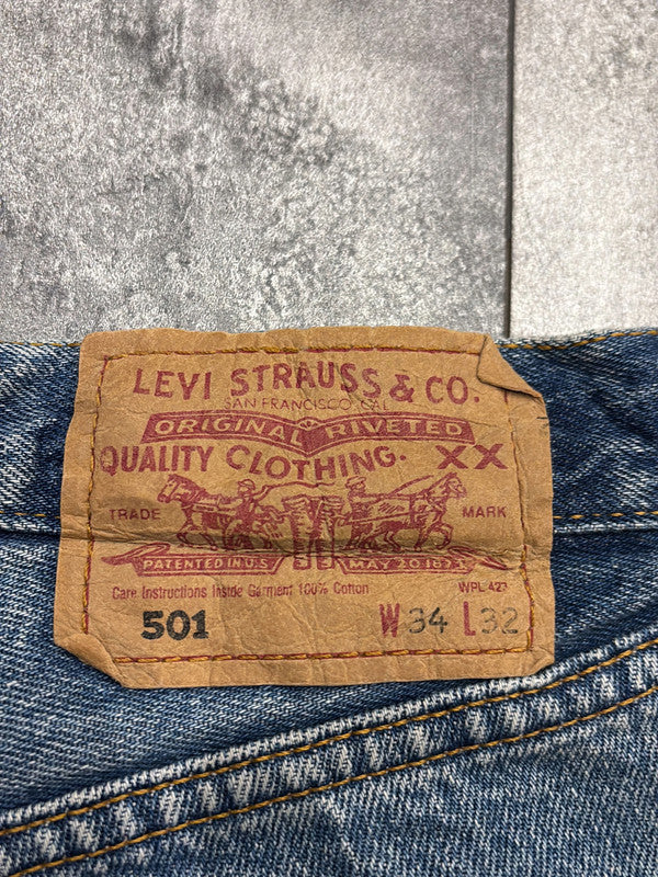 đź›’Short en jean Levi's 501 W34đź›’