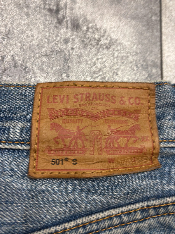 đź›’Short en jean Levi's 501 W26đź›’