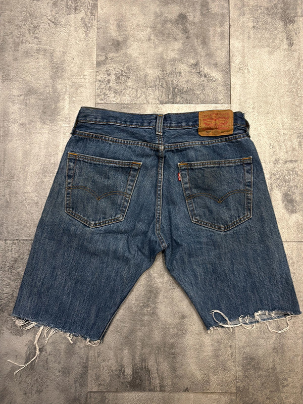 đź›’Short en jean Levi's 501 W31đź›’