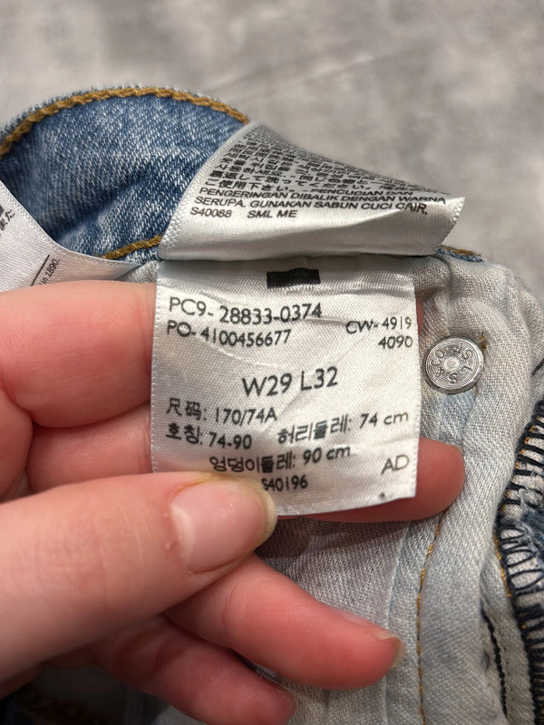 đź›’Short en jean Levi's 512 W29đź›’
