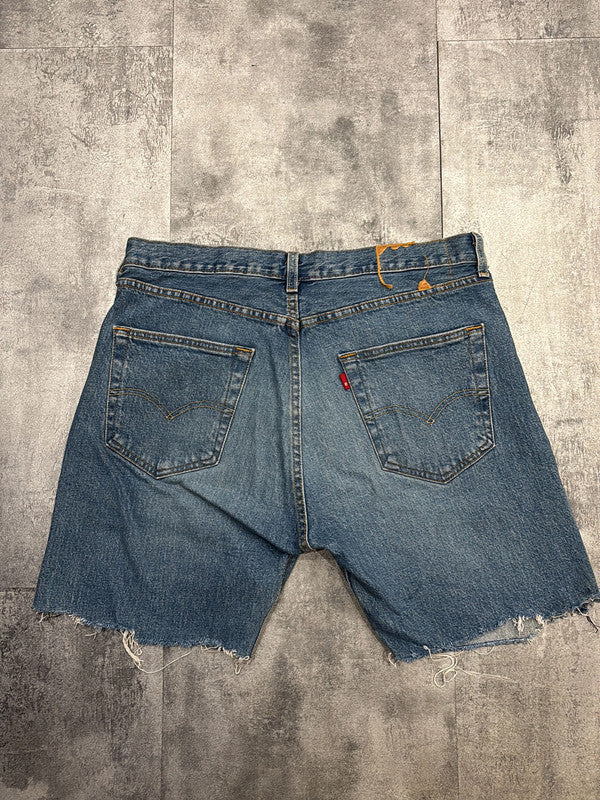 đź›’Short en jean Levi's W33đź›’