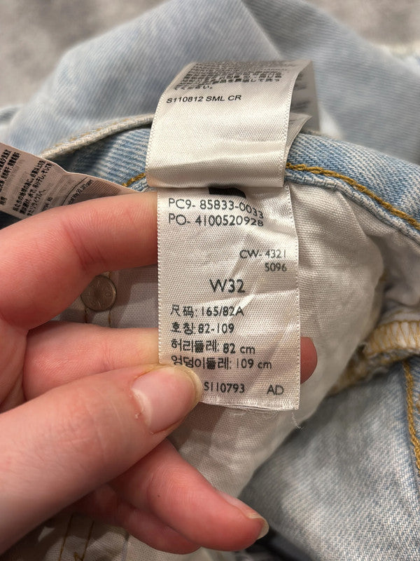 🛒Short en jean Levi's 501 W32🛒
