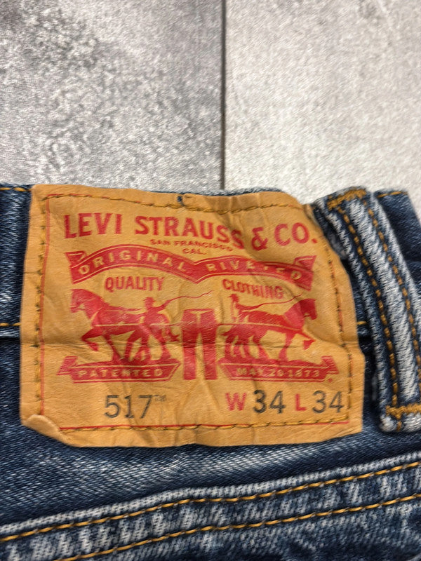 đź›’Short en jean Levi's 517 W34đź›’