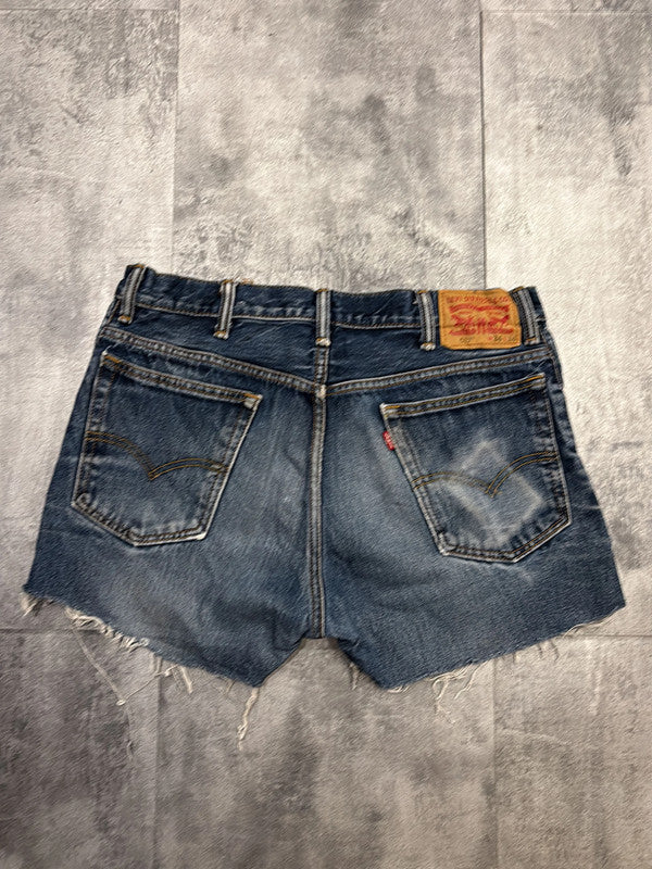 đź›’Short en jean Levi's 517 W34đź›’