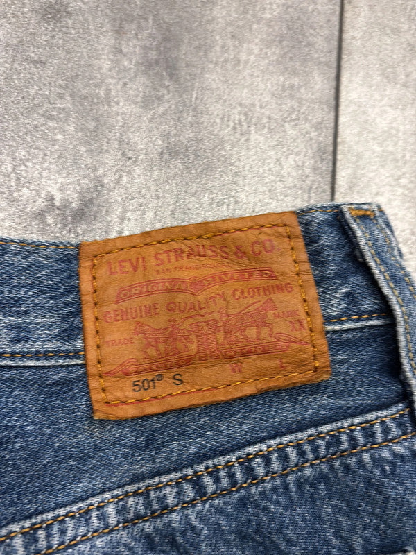đź›’Short en jean Levi's 501 W27đź›’