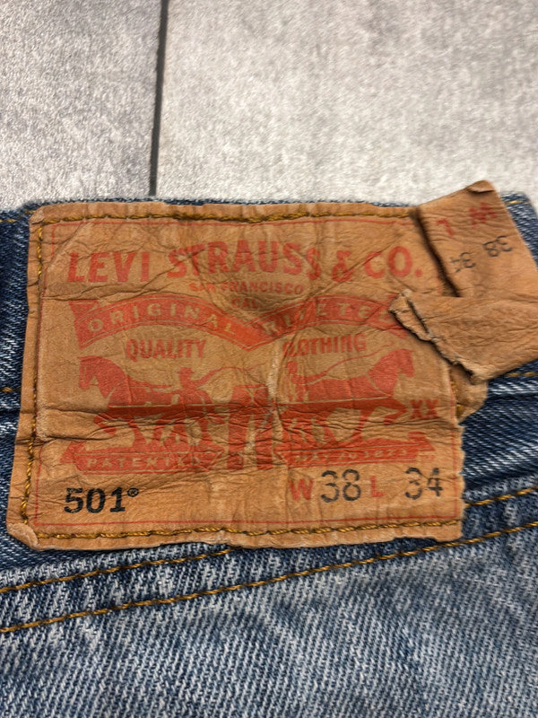đź›’Short en jean Levi's 501 W38đź›’