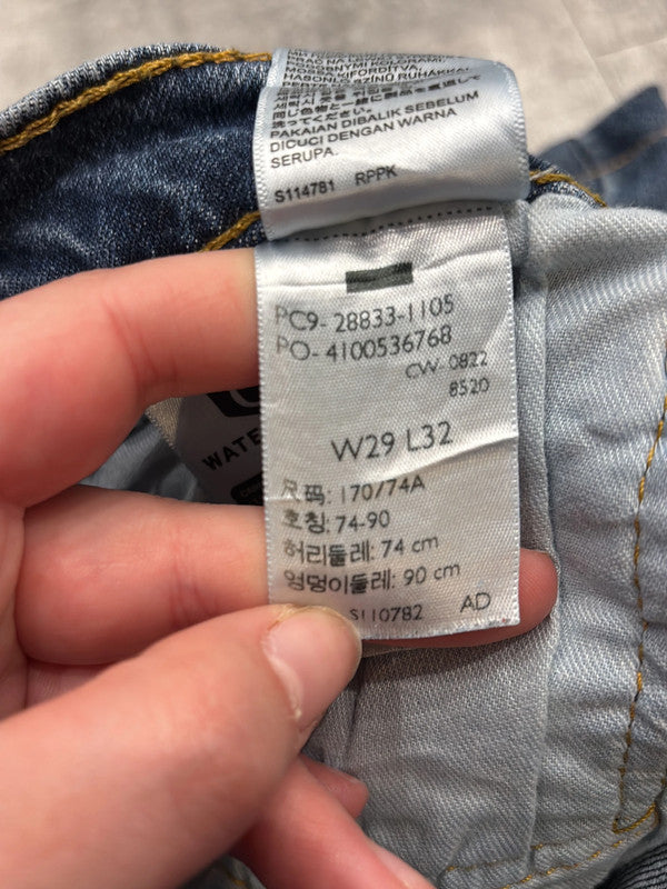 đź›’Short en jean Levi's 512 W29đź›’