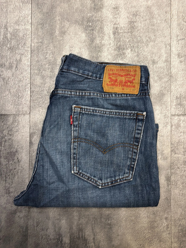 đź›’Short en jean Levi's 514 W33đź›’