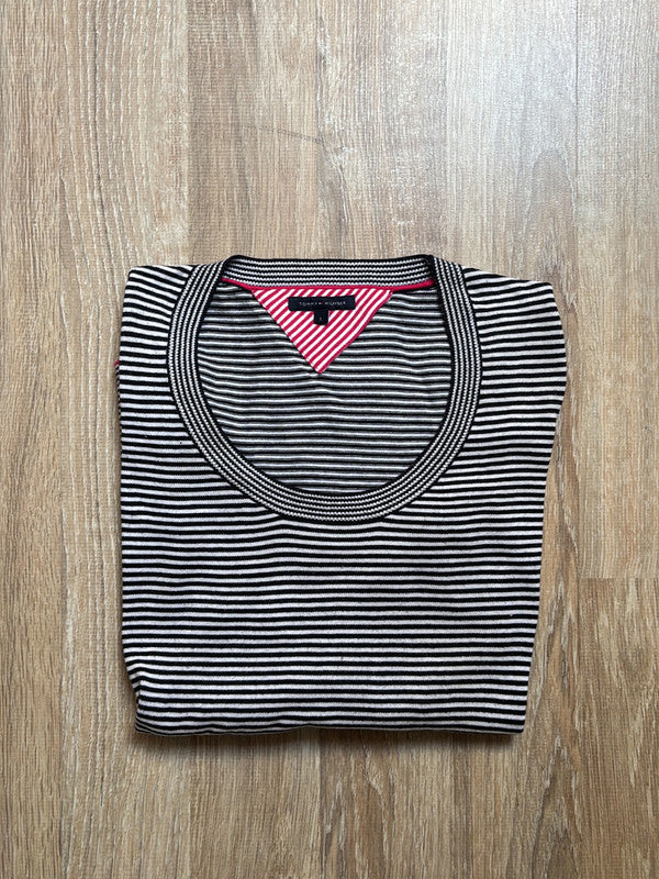 đź›’Pull Tommy Hilfiger rayures blanches et noires Lđź›’
