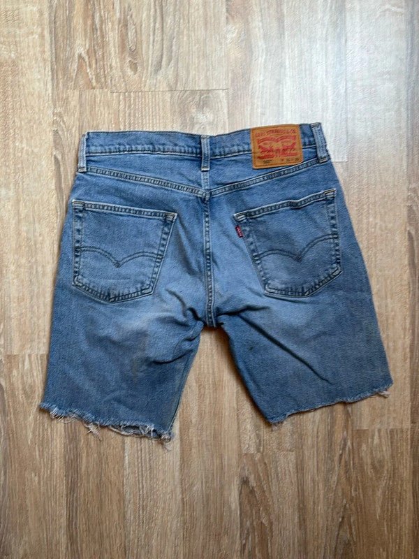 đź›’Short en jean Levi's 502 W31đź›’