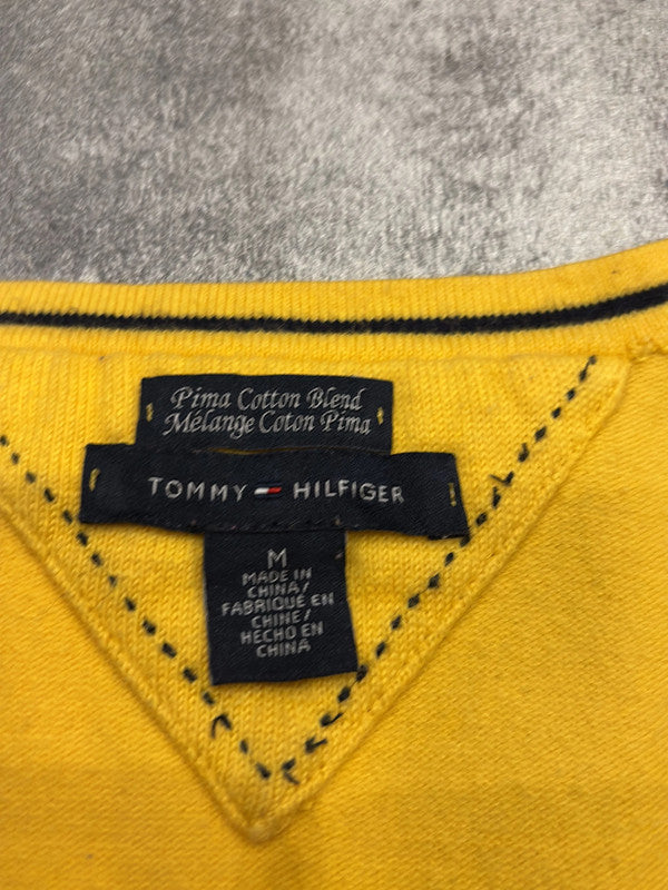 đź›’Pull jaune col V Tommy Hilfiger Mđź›’