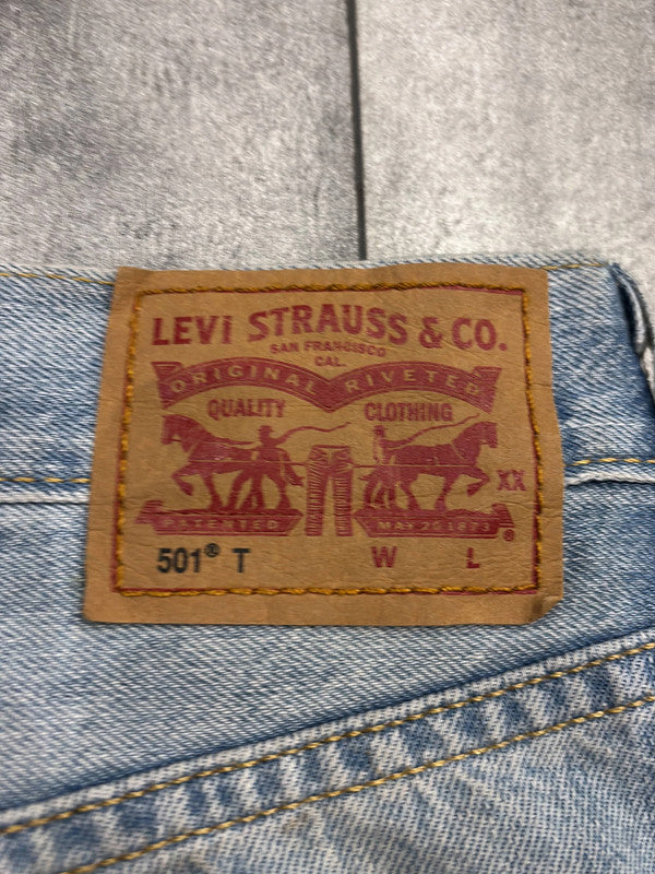 đź›’Short en jean Levi's 501 W29đź›’