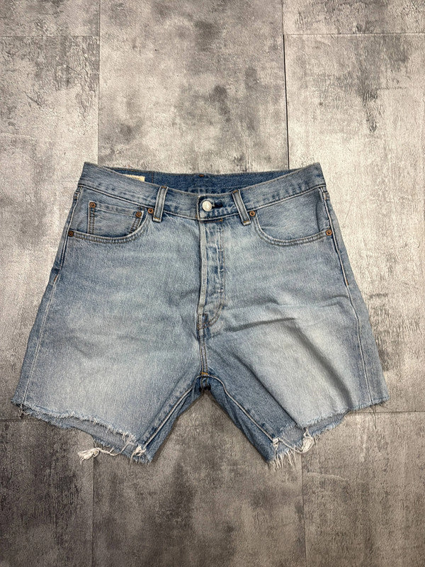 đź›’Short en jean Levi's 501 W32đź›’