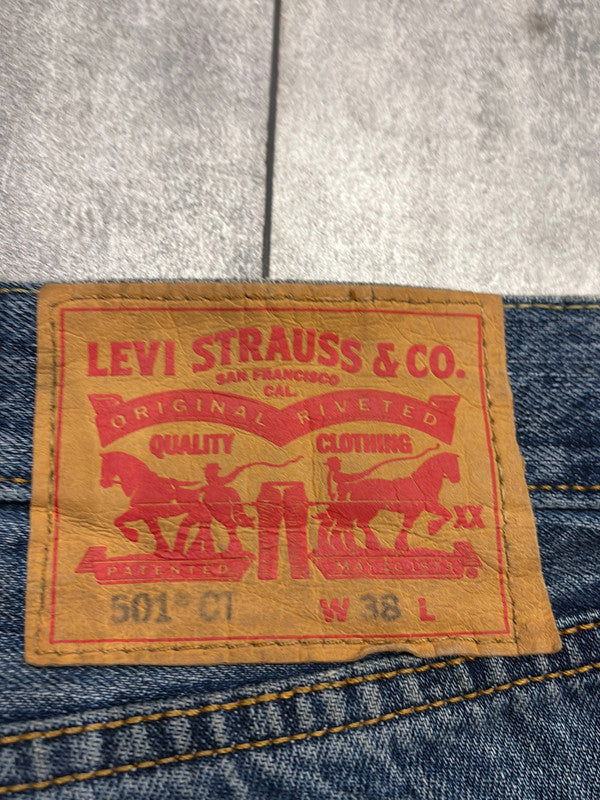đź›’Short en jean Levi's 501 W38đź›’