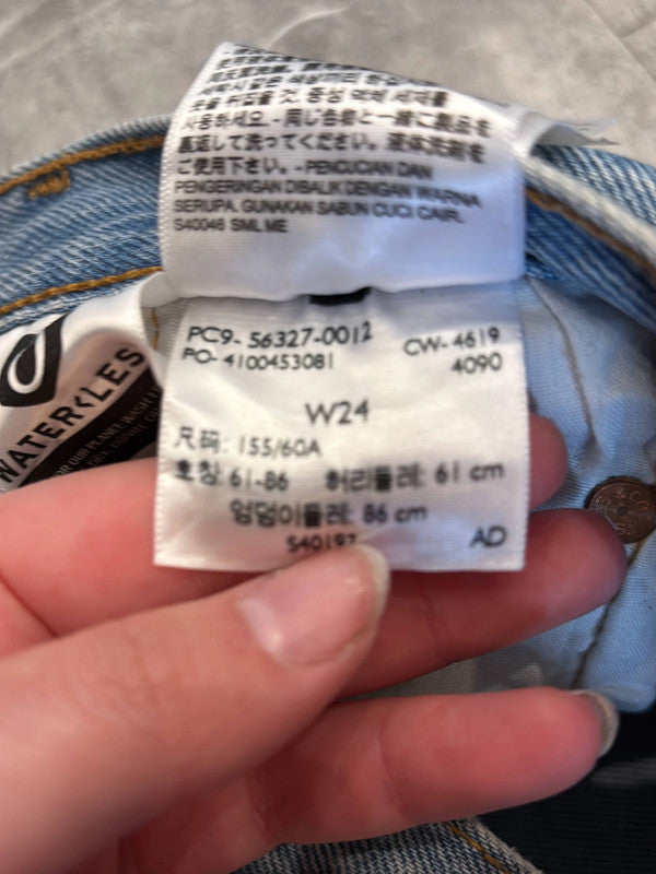 đź›’Short en jean Levi's 501 W24đź›’