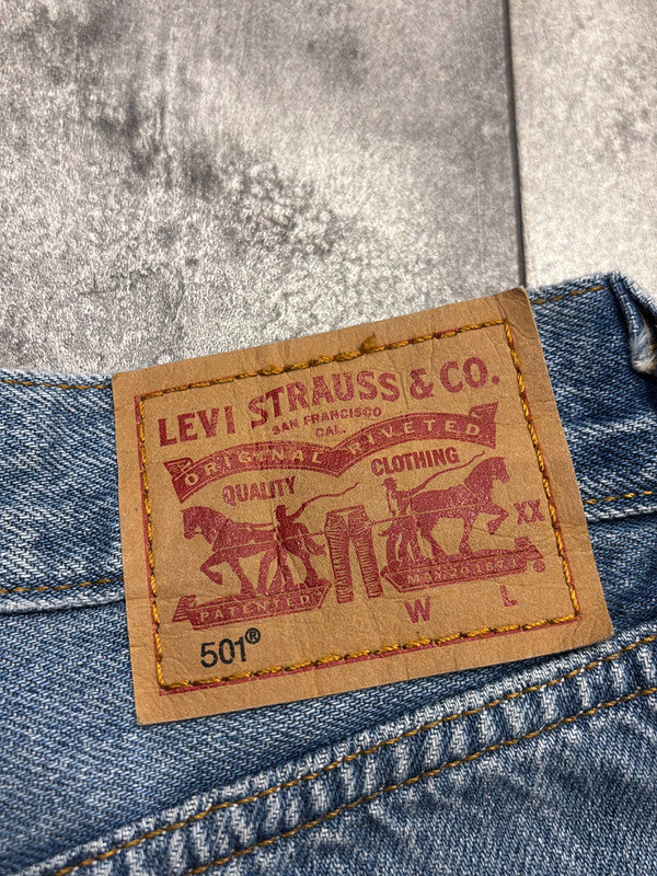 đź›’Short en jean Levi's 501 W28đź›’